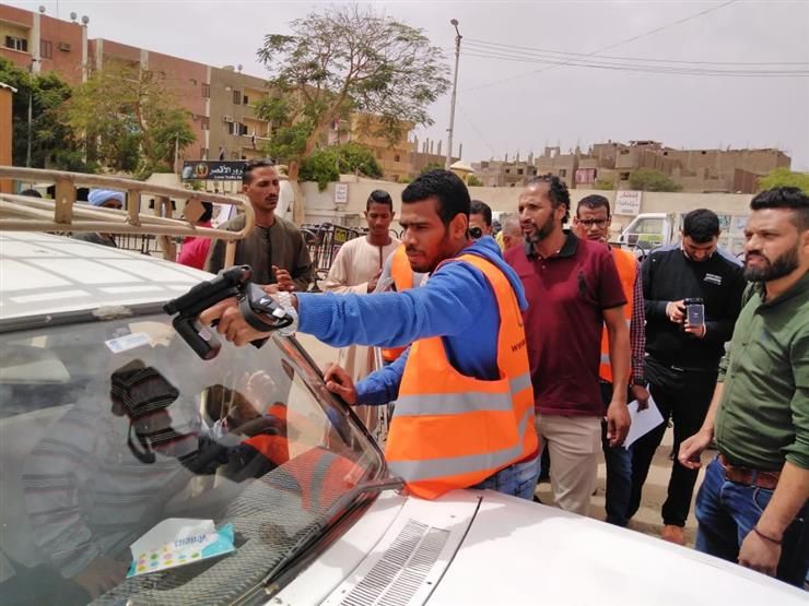 لعدم تركيب الملصق.. سحب 581 رخصة قيادة خلال 24 ساعة