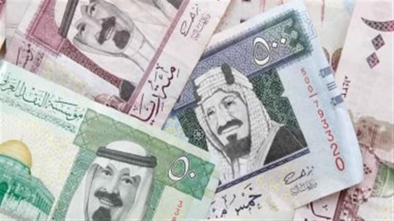 بعد هبوط دولار السوق السوداء.. سعر الريال السعودي يتراجع لهذا المستوى