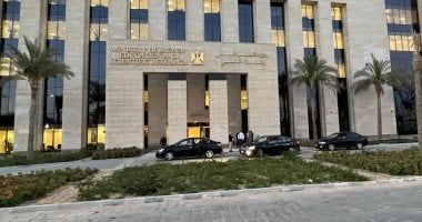 التعليم العالي: فتح باب التقدم لبرنامج رواد وعلماء مصر بالجامعة الأمريكية