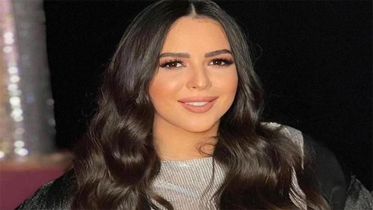 إيمي سمير غانم توجه رسالة رثاء لوالديها: "كل شوية أقول إمتى أشوفكم؟"