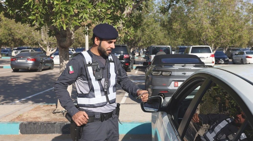 الامارات | القيادة العامة لشرطة أبوظبي تنظم استخدام الكاميرات في  مهام منتسبيها وتحدد الضوابط والاشتراطات