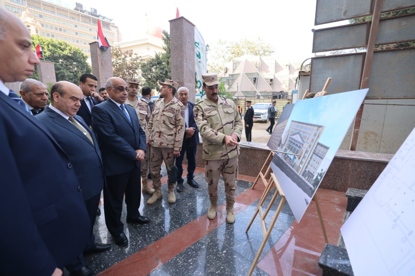 وزير العدل يتفقد أعمال تطوير مجمع محاكم الجلاء ويفتتح فرع التوثيق بمبنى مصلحة الشهر العقاري