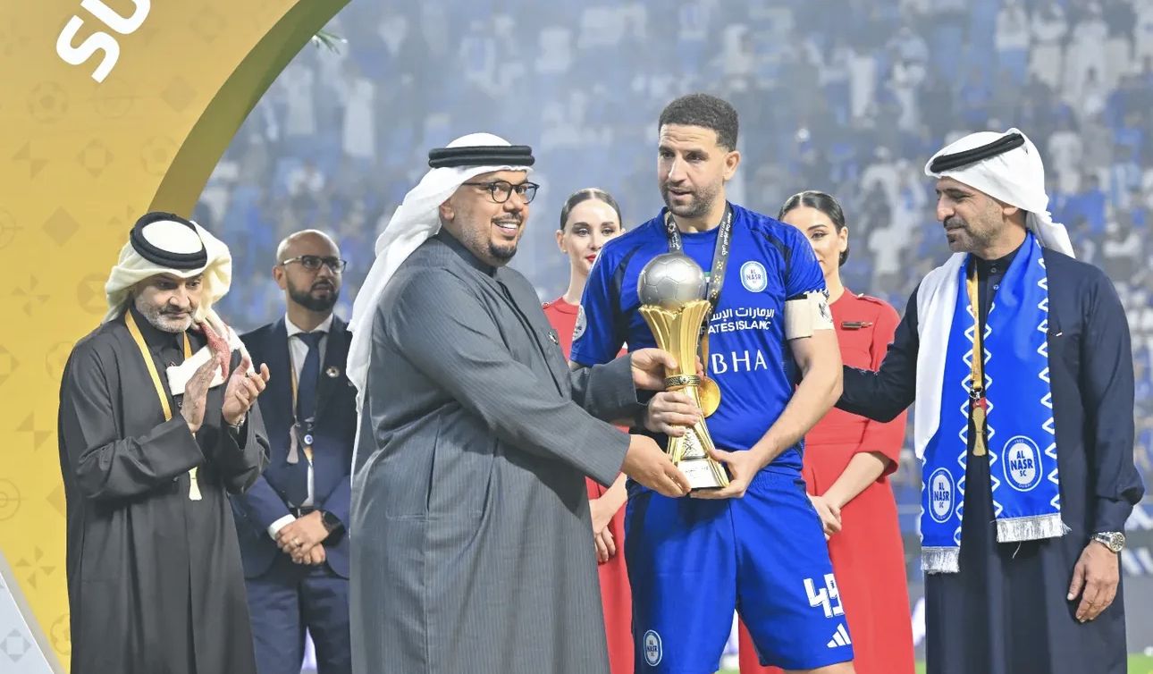 الامارات | غموض موقف تاعرابت مع النصر.. غائب منذ 3 أيام!