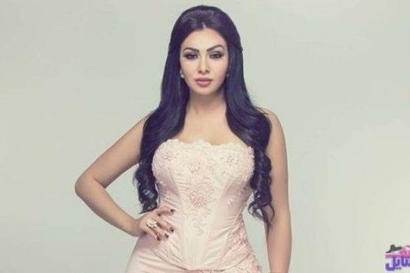 الفنانة ميرهان حسين تحتفل بخطوبة شقيقتها