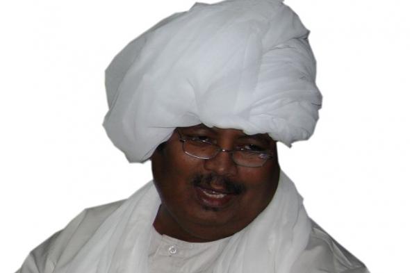 شاعرة الثورة السودانية ترد على حسين خوجلي بقصيدة قوية