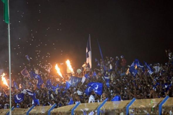 جمهور الهلال يقتحم النادي ويطالب بإسقاط الكاردينال