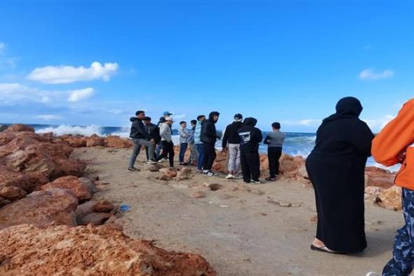 "الفيضة الكبرى تصعب الأمور".. استمرار البحث عن غريق "الرهان القاتل" في الإسكندرية- صور