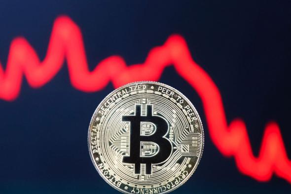 تراجع سعر البيتكوين دون مستوى 40 ألف دولار يتسبب في تصفيات فاقت 230 مليون دولار