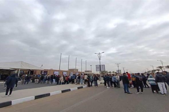 إقبال جماهيري كبير في ثاني أيام معرض الكتاب - صور