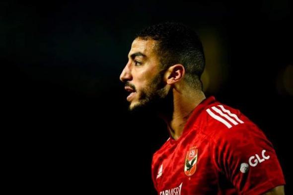 عرض قطري يهدد استمرار محمد عبد المنعم في الاهلي