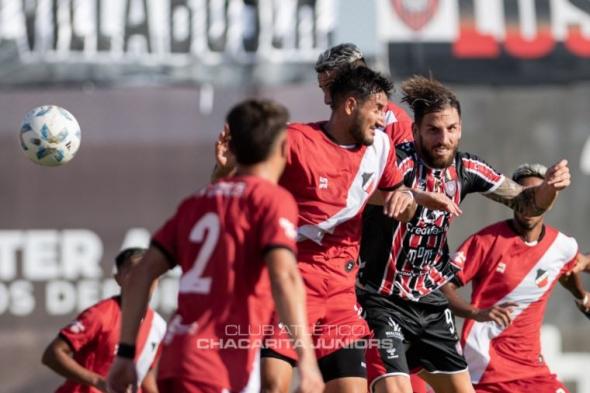 الامارات | تعليق مباراة لمدة 20 دقيقة بعد مقتل مشجع في الدوري الأرجنتيني