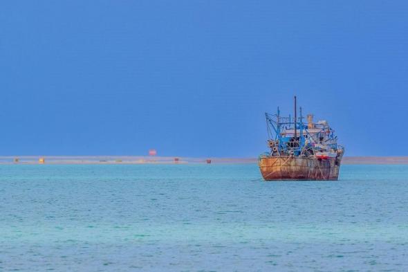 شاهد| الرايس.. شواطئ بكر تجذب عشاق المغامرات البحرية