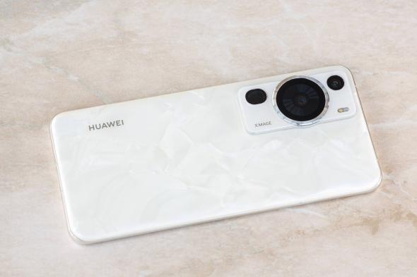 تكنولوجيا: تأخير الإعلان عن الهاتف الذكي Huawei P70