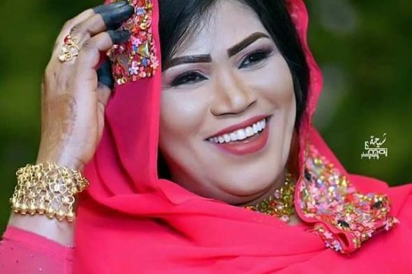 شاهد بالفيديو.. الفنانة إنصاف مدني ترد على سخرية الجمهور من شكلها وتشكر معجب أرسل لها (كريمات تفتيح بشرة وصابون)