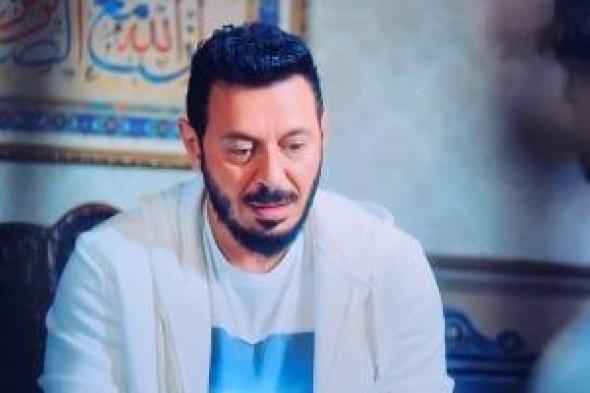 مسلسل المعلم الحلقة 19.. مصطفى شعبان يستعد للسفر للسويس