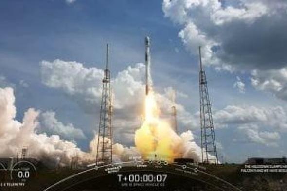 تكنولوجيا: SpaceX تطلق صاروخين فى 4 ساعات.. اعرف تفاصيل الحدث الفضائي