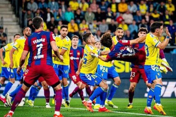 ترتيب الدوري الإسباني بعد فوز برشلونة على قادش