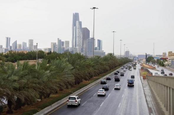 أمطار غزيرة على منطقة الرياض.. و"الدفاع المدني" يحذر