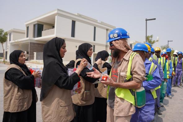 الامارات | الإدارة العامة للإقامة وشُؤون الأجانب بدُبيّ توفّر صيفاً مُنعشاً لـ 8000 عامل