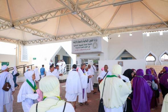 صور.. شاهد الخدمات التوعوية المقدمة لمرتادي مسجد الحلّ بالجعرانة