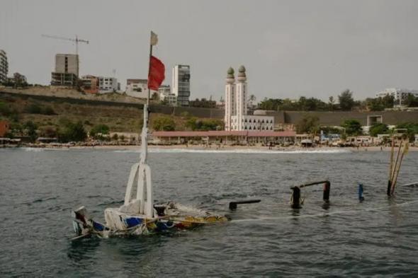 90 مفقودًا.. مصرع 4 بعد غرق قارب يقل مهاجرين قبالة السنغال