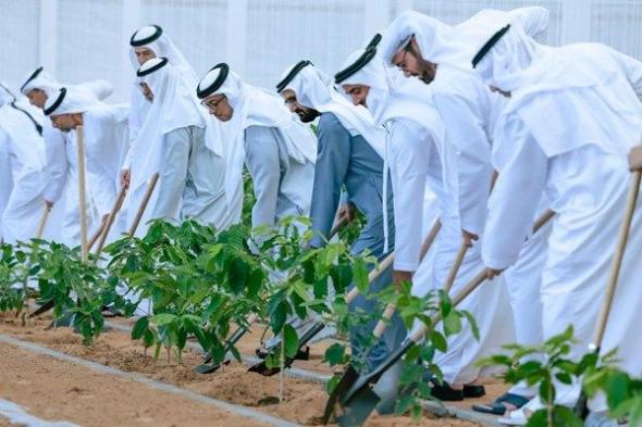 محمد بن راشد يطلق برنامجاً وطنياً لتنشيط وتحفيز القطاع الزراعي في الدولة