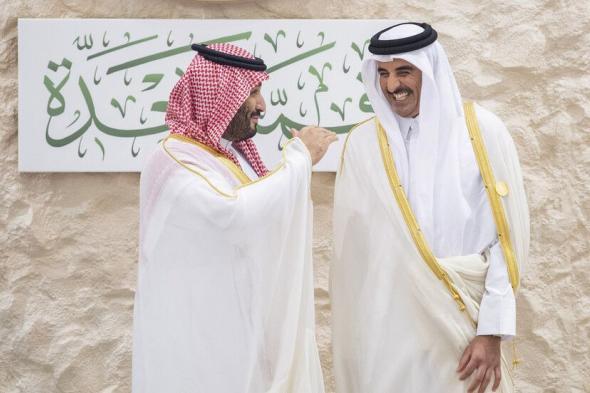 الخليج اليوم .. "حديث جانبي" بين الأمير محمد بن سلمان والشيخ تميم بن حمد يثير تفاعلا (فيديو)