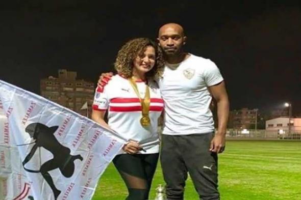 قبل انطلاق السوبر المصري.. 30 صورة لحكايات حب لنجوم الأهلي والزمالك مع زوجاتهم (صور وفيديو)