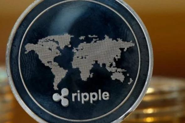 عملة XRP تخترق حاجز 1 دولار وسط شائعات عن اجتماع بين “ترامب” والرئيس التنفيذي لشركة الريبل