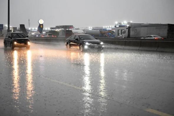 مع رياح شديدة.. أمطار غزيرة على أجزاء من 4 مناطق