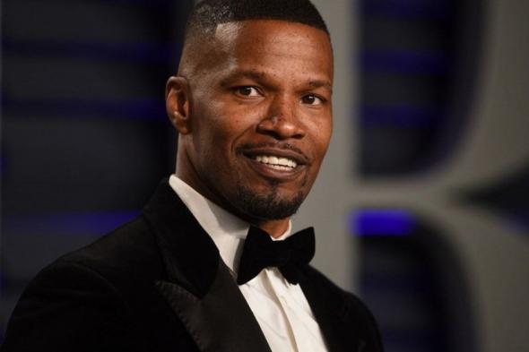 جيمي فوكس يكـ شف تفاصيل أزمته الصحية في عرض خاص بعنوان "Jamie Foxx: What Had Happened Was"