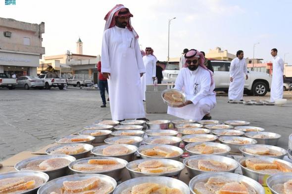 سوق العسل في محايل.. نافذة اقتصادية للمنتجات المحلية في عسير